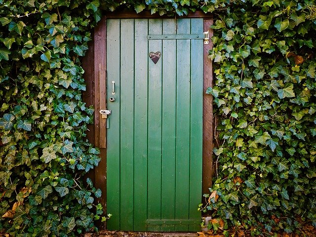 Otwory wentylacyjne w drzwiach – co musisz o nich wiedzieć?